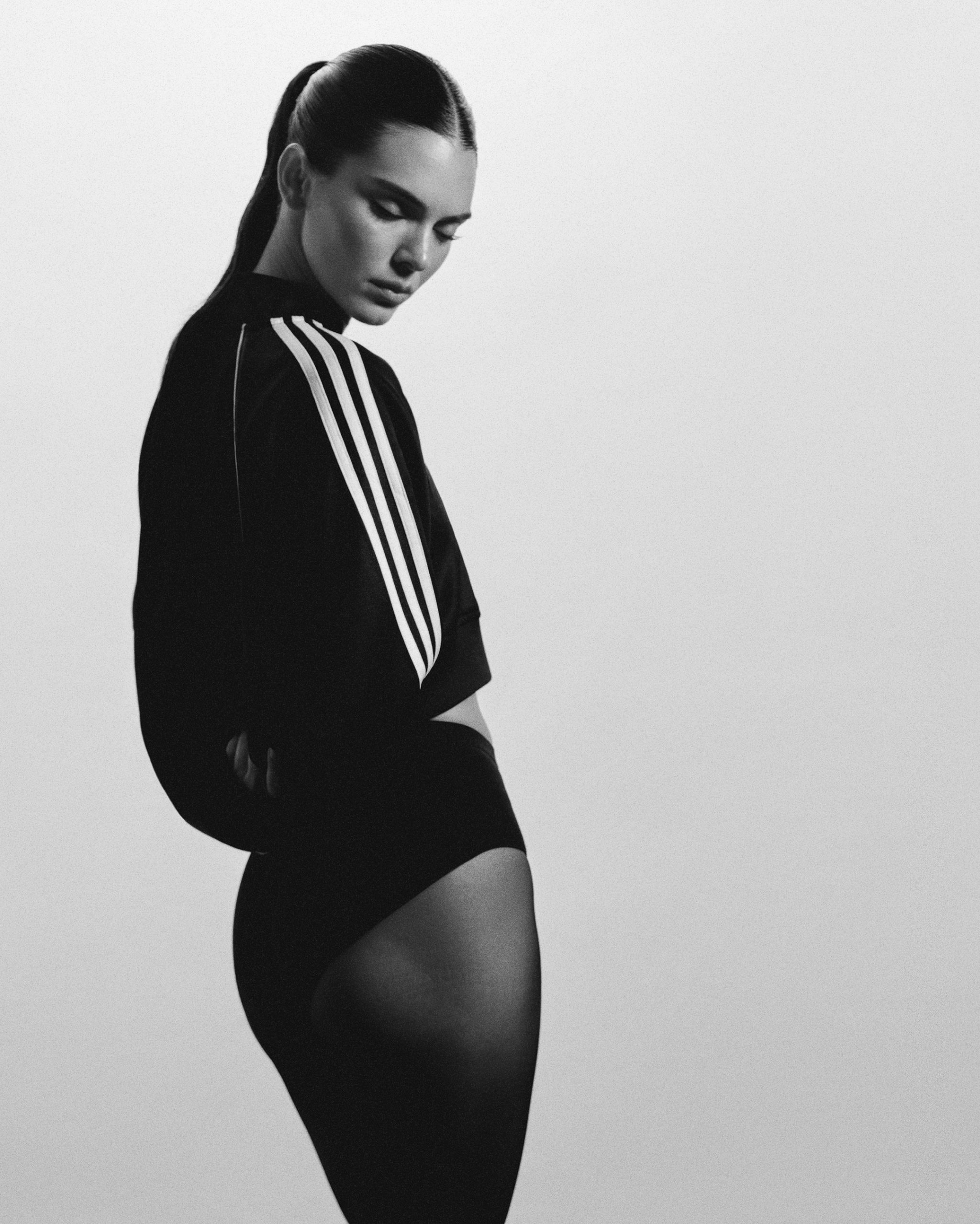 SS26_Superstar_BW_Kendall_Portrait_164_4x5