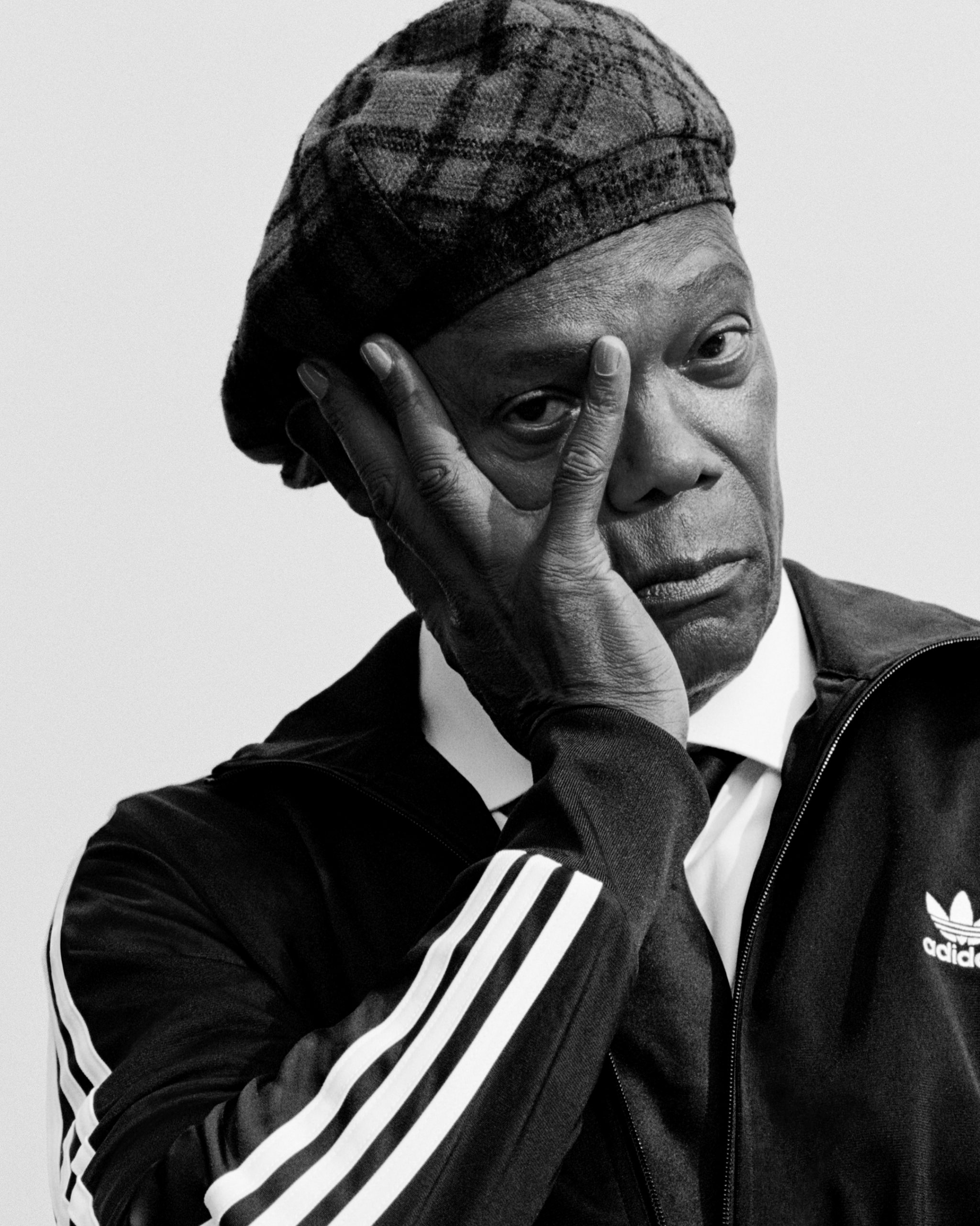 SS26_Superstar_Black_SLJ_Portrait2_008_4x5